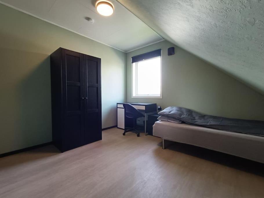 Spacious And Fully Equipped 5 Bedroom House With Free Parking Apartamento *