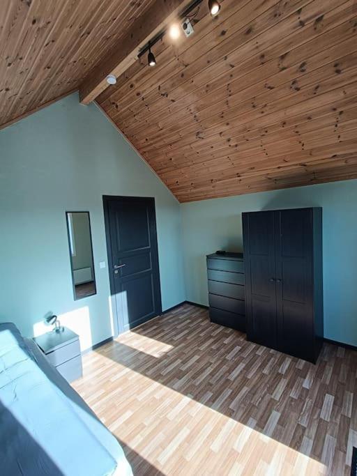 Apartamento Spacious And Fully Equipped 5 Bedroom House With Free Parking